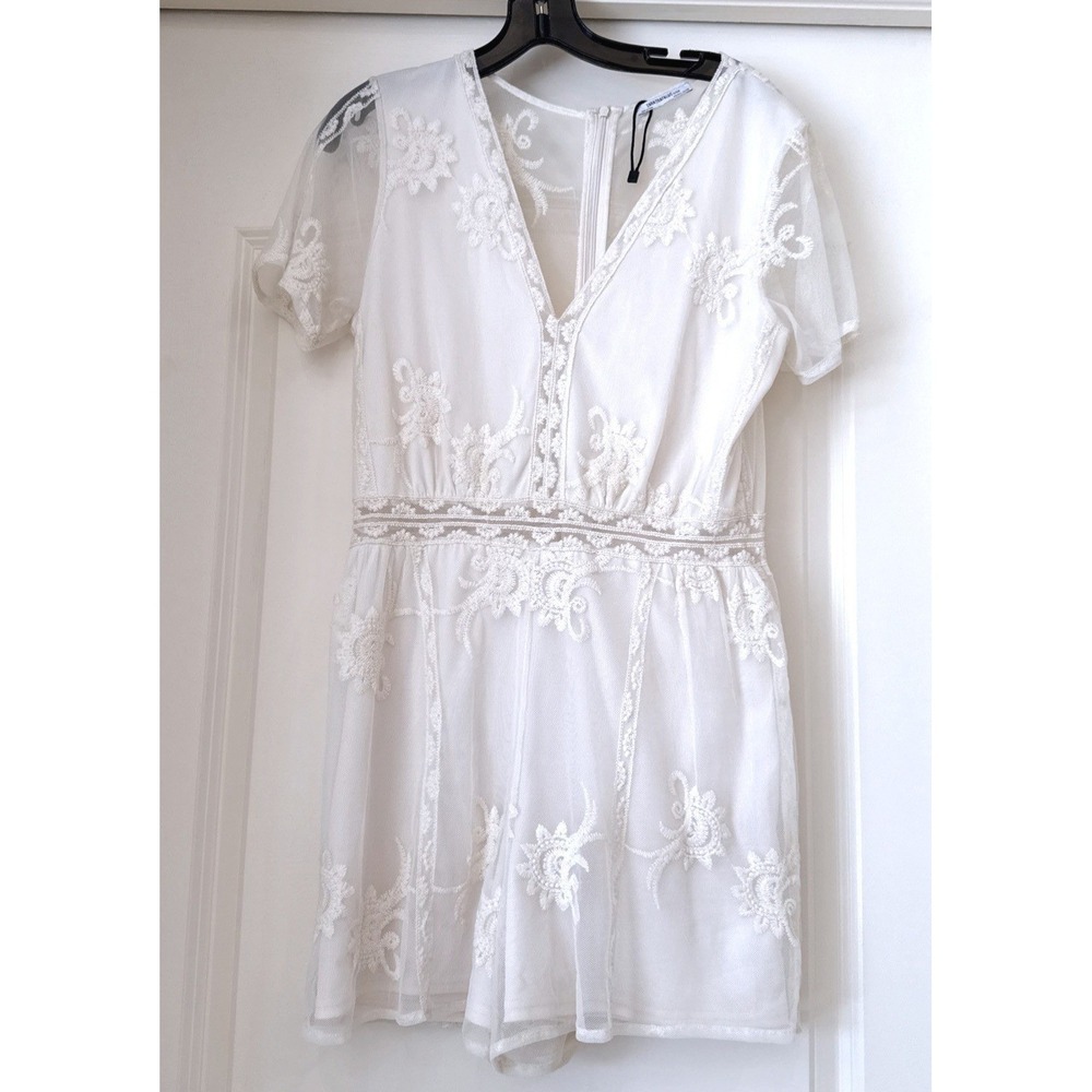 Zara Trafaluc White Lace Mesh Romper Floral Embroidered V-Neck S/S Small
